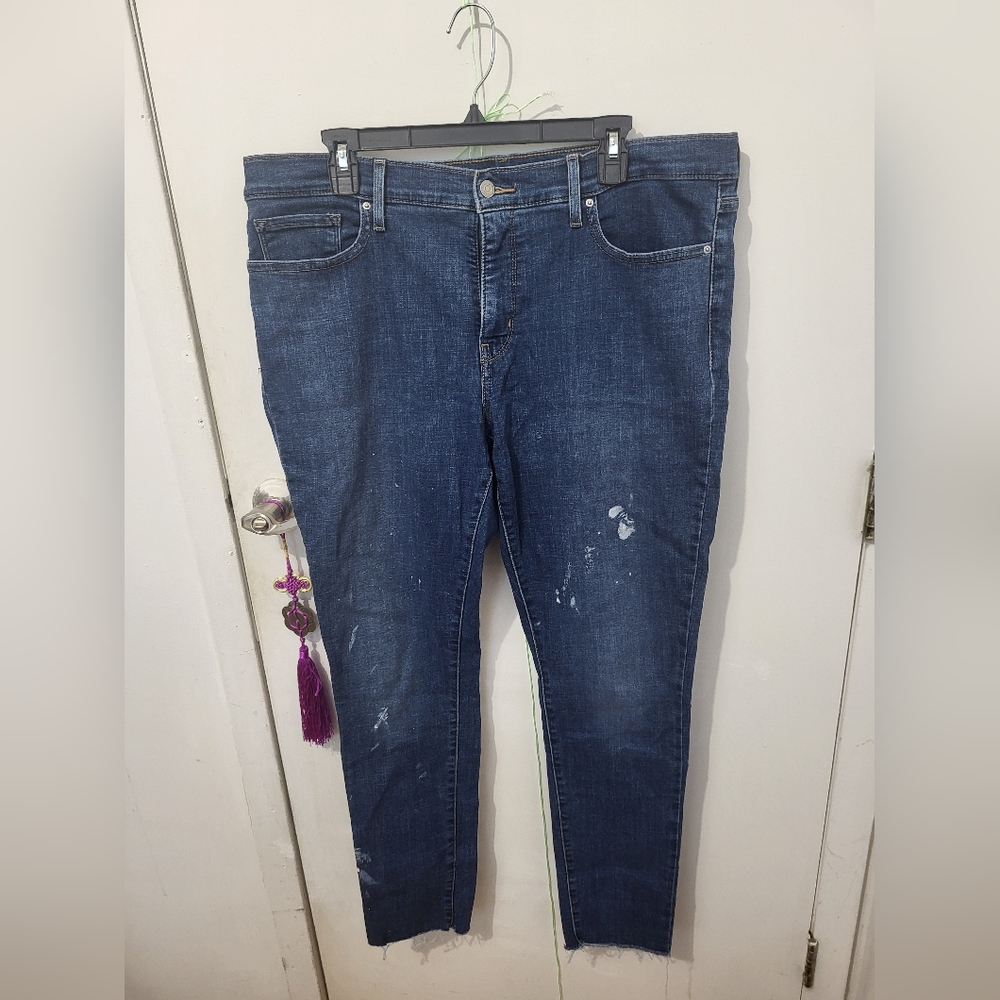 Levi's 311 Shaping Skinny Jeans